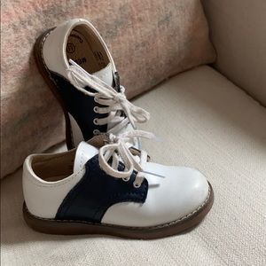 Footmates saddle shoes